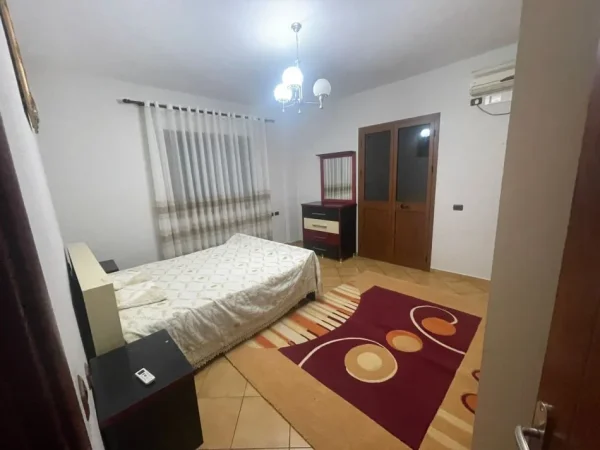 Tirane, jepet me qera apartament 1+1 Kati 2, 75 m² 350 € (5 maj)