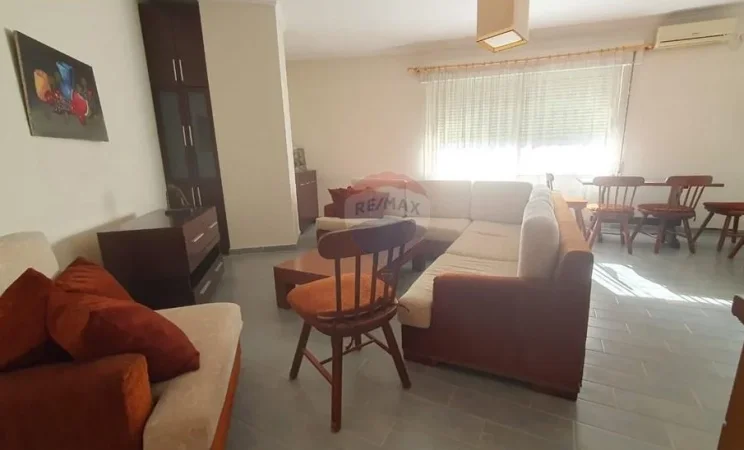 Tirane, shitet apartament 1+1 Kati 4, 85 m² 155.000 € (Kopshti Botanik (530191068-117))