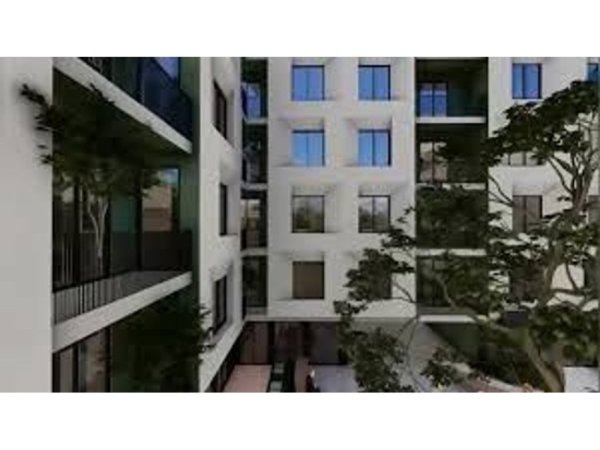 SHITET APARTAMENT 1+1 NE GOLEM , PRANE DETIT