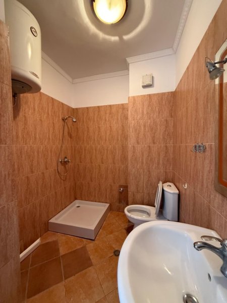 Tirane, shitet apartament 2+1+Ballkon Kati 3, 75 m² 112.000 € (Rruga e Thesarit, Fresk)