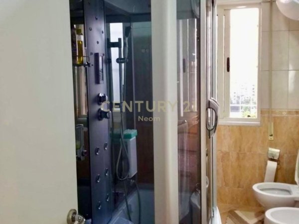 Tirane, shitet apartament 2+1+Aneks+Ballkon Kati 10, 124 m² 270.000 € (Neom129480)
