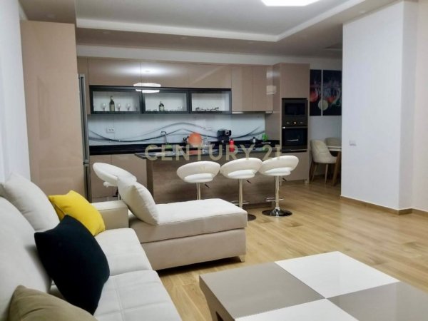 Tirane, shitet apartament 2+1+Aneks+Ballkon Kati 10, 124 m² 270.000 € (Neom129480)