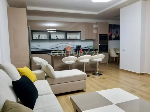 Tirane, shitet apartament 2+1+Aneks+Ballkon Kati 10, 124 m² 270.000 € (Neom129480)