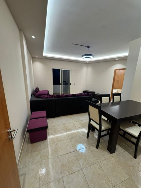 Tirane, jepet me qera apartament 1+1 Kati 5, 65 m² 400 € (fresk)