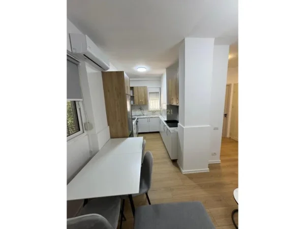 Tirane, shitet apartament Kati 0, 103 m² 124.000 € 