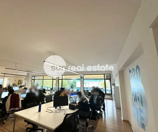 Shkoder, jepet me qera ambjent biznesi Kati 1, 312 m² 2.000 € (RUS)