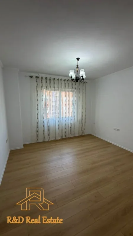 Tirane, shitet apartament 2+1+Ballkon Kati 3, 75 m² 112.000 € (Fresk (Spar 2))