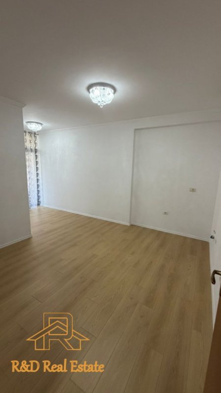 Tirane, shitet apartament 2+1+Ballkon Kati 3, 75 m² 112.000 € (Fresk (Spar 2))