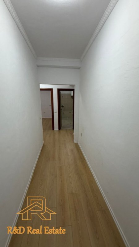 Tirane, shitet apartament 2+1+Ballkon Kati 3, 75 m² 112.000 € (Fresk (Spar 2))
