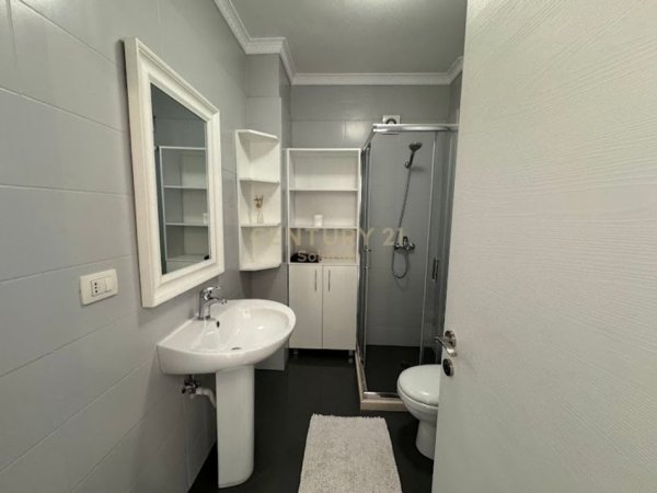 Tirane, jap me qera apartament 2+1 Kati 6, 115 m² 550 € (Astir)