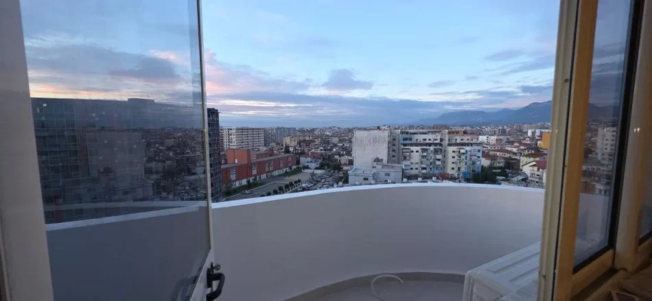 Tirane, shitet apartament 1+1+Ballkon Kati 10, 68 m² 85.000 € (Don bosko)
