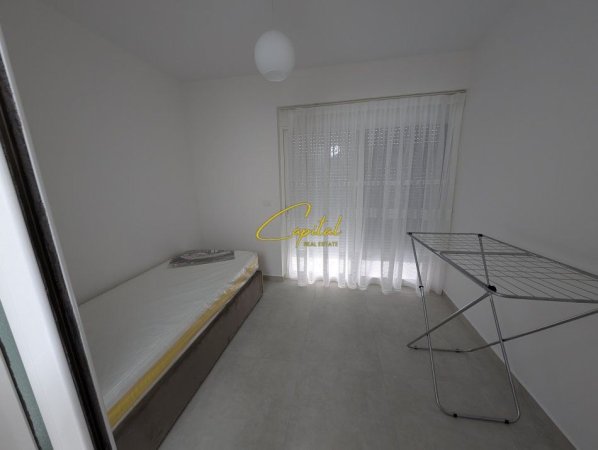 Tirane, jepet me qera apartament 2+1 Kati 2, 70 m² 650 € (SELVIA)