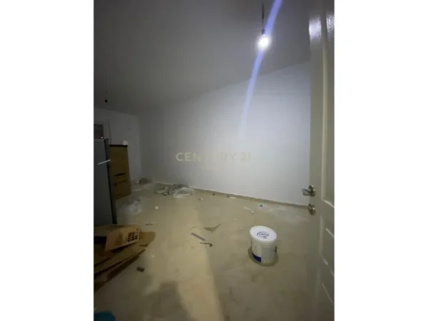 Tirane, jap me qera apartament 1+1 Kati 8, 67 m² 380 € (Golden Park)