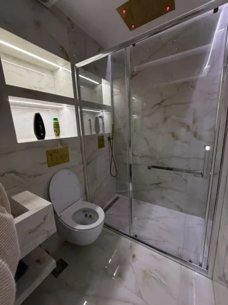 Tirane, jepet me qera apartament 1+1 Kati 0, 40 m² 550 € (21 dhjetori)