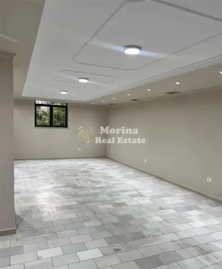 Tirane, jepet me qera ambjent biznesi Kati 1, 80 m² 650 € (Komuna e Parisit)