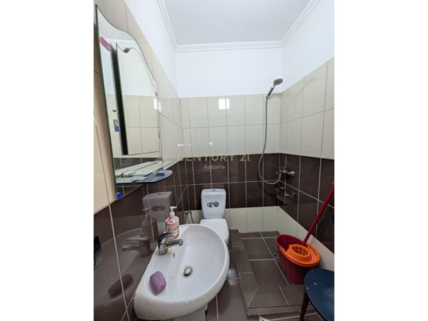 Tirane, jap me qera 1+1 Kati 4, 30 m² 500 € (21 Dhjetor)