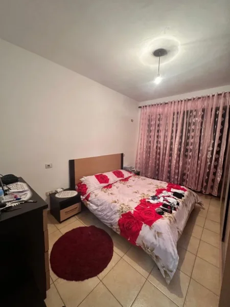 Tirane, shitet apartament 1+1 Kati 8, 70 m² 95.000 € (Rruga Astrit Losha)