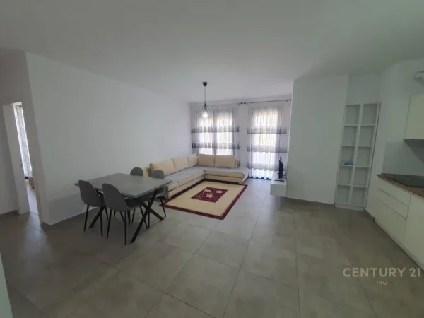 Tirane, jap me qera apartament 2+1 Kati 6, 100 m² 600 € (Oxhaku)