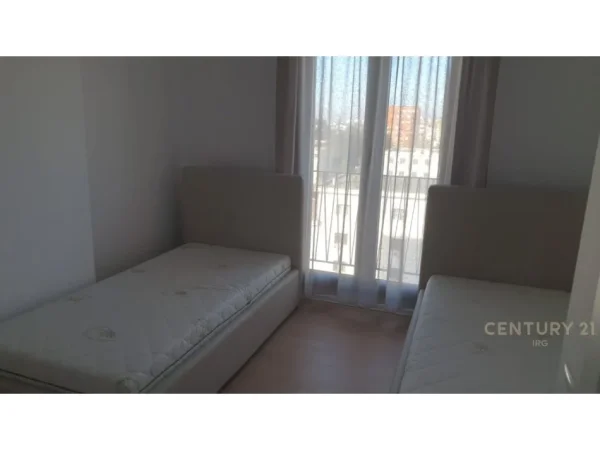 Tirane, jap me qera apartament 2+1 Kati 6, 100 m² 600 € (Oxhaku)
