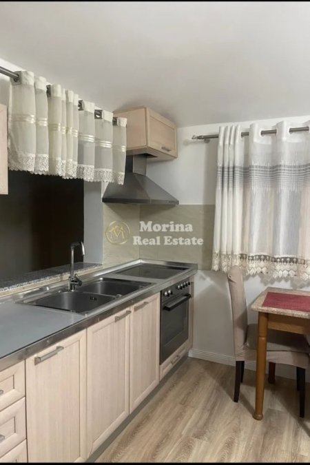 Tirane, jepet me qera shtepi 1+1 Kati 3, 60 m² 600 € (Komuna e Parisit)