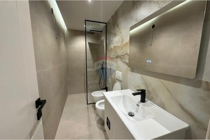 Tirane, shitet apartament 1+1 Kati 3, 47 m² 138.000 € (Rruga Muhamet Gjollesha, Tiranë)