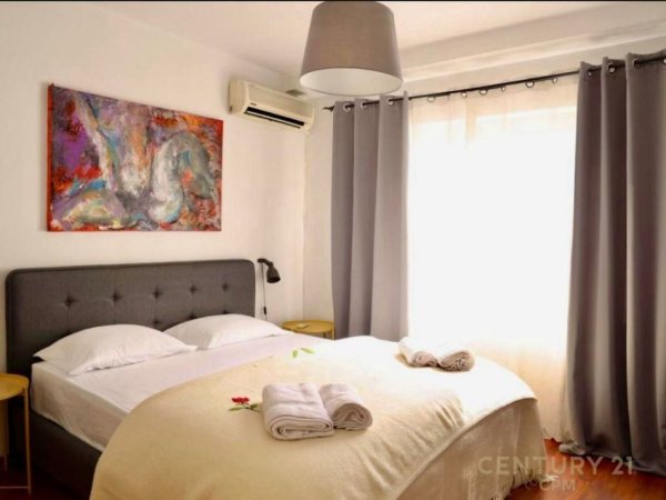 Tirane, jap me qera apartament 1+1 Kati 3, 64 m² 700 € (Piazza)