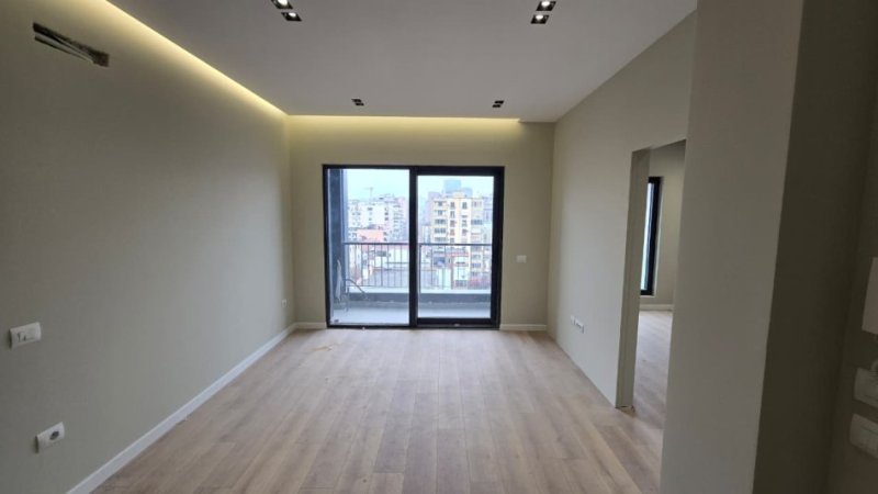 Tirane, shes apartament 1+1+Ballkon Kati 7, 63 m² 210.000 € (Rruga e Barrikadave)