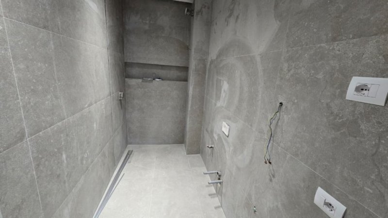 Tirane, shes apartament 1+1+Ballkon Kati 7, 63 m² 210.000 € (Rruga e Barrikadave)