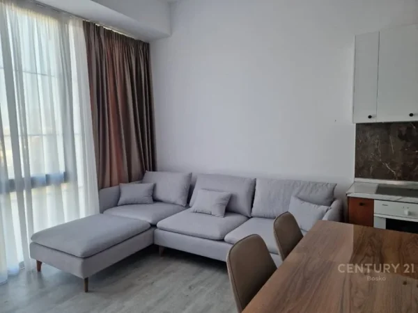Tirane, jap me qera apartament 1+1 Kati 2, 65 m² 460 € (Spitali Ushtarak)