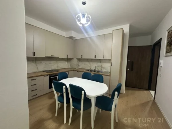 Tirane, jap me qera apartament 1+1 Kati 9, 80 m² 500 € (Yzberisht)