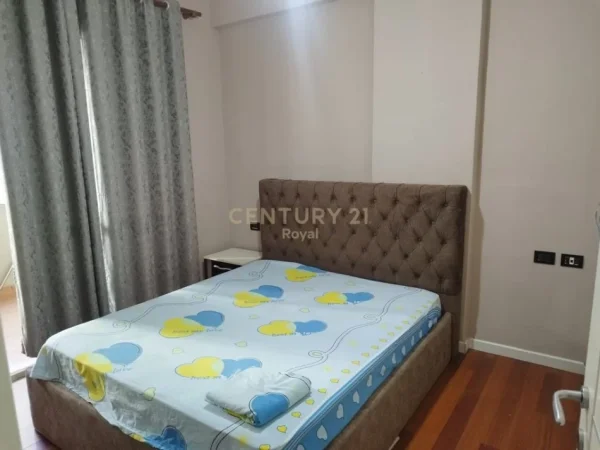 Tirane, jap me qera apartament 1+1 Kati 2, 63 m² 350 € (Fresku)