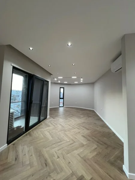 Tirane, jepet me qera zyre Kati 6, 128 m² 1.100 € (oasis residence)