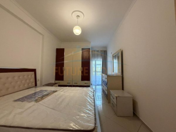 Tirane, jepet me qera apartament 2+1+Ballkon Kati 5, 104 m² 500 € (Astir)