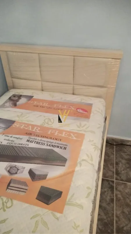 Tirane, jepet me qera apartament 2+1+Ballkon Kati 4, 100 m² 550 € (PAZARI I RI)