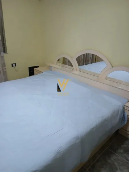 Tirane, jepet me qera apartament 2+1+Ballkon Kati 4, 100 m² 550 € (PAZARI I RI)