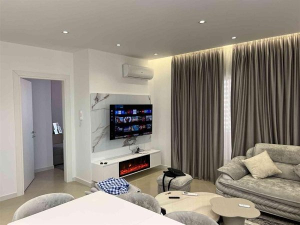 Tirane, shitet apartament 2+1+Ballkon Kati 6, 103 m² 175.000 € (YZBERISHT)