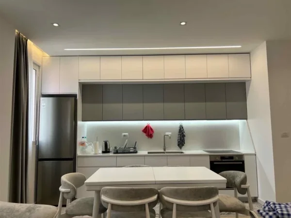 Tirane, shitet apartament 2+1+Ballkon Kati 6, 103 m² 175.000 € (YZBERISHT)