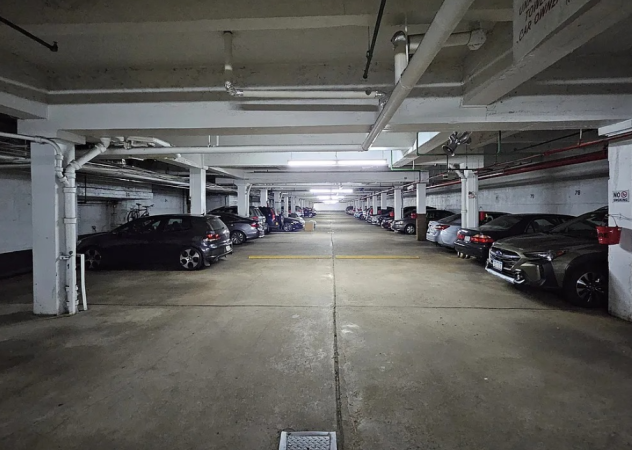 Tirane, jepet me qera garazh | post parkimi Kati -1, 100 m² 700 € (RRUGA E KOSOVAREVE)