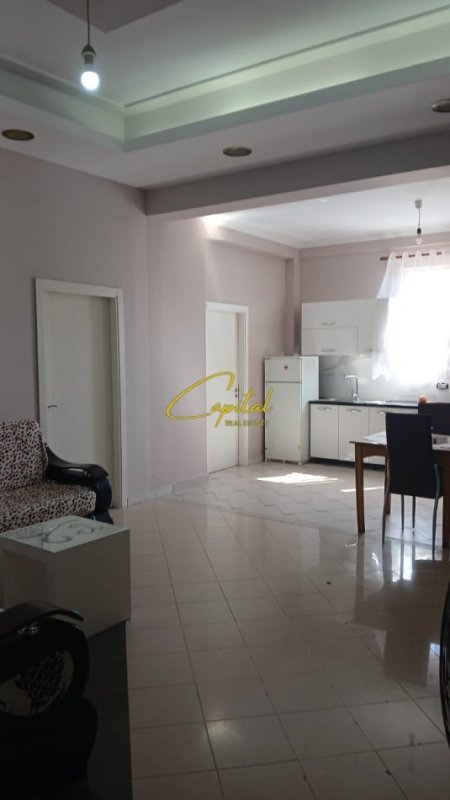Tirane, jepet me qera apartament 2+1 Kati 2, 110 m² 400 € (SELITE)