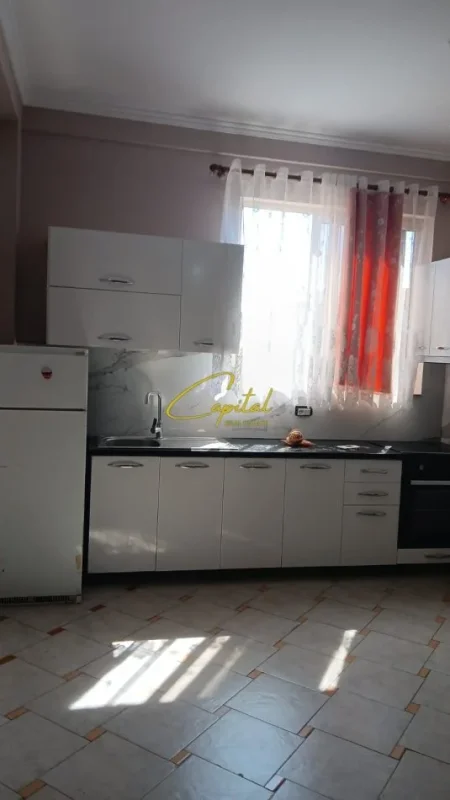Tirane, jepet me qera apartament 2+1 Kati 2, 110 m² 400 € (SELITE)