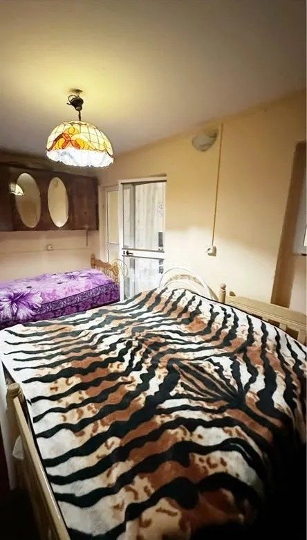 Tirane, jepet me qera apartament 1+1 Kati 3, 53 m² 400 € (Rruga Hoxha Tahsim)