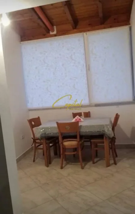 Tirane, jepet me qera apartament 2+1 Kati 4, 102 m² 400 € (FRESKU)