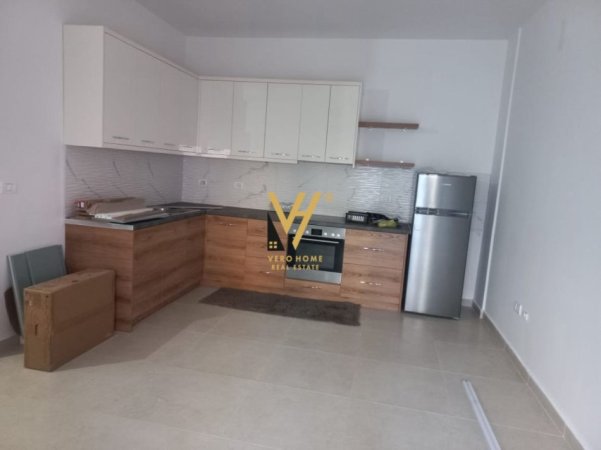 Tirane, jepet me qera apartament 1+1+Ballkon Kati 2, 50 m² 400 € (ASTIR)