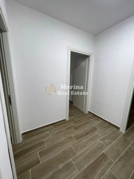 Tirane, jepet me qera apartament 2+1 Kati 2, 100 m² 500 € (Rruga 5 Maji)