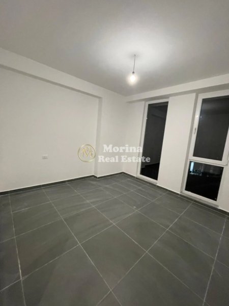 Tirane, jepet me qera apartament 2+1 Kati 3, 115 m² 500 € (Rruga 5 Maji)