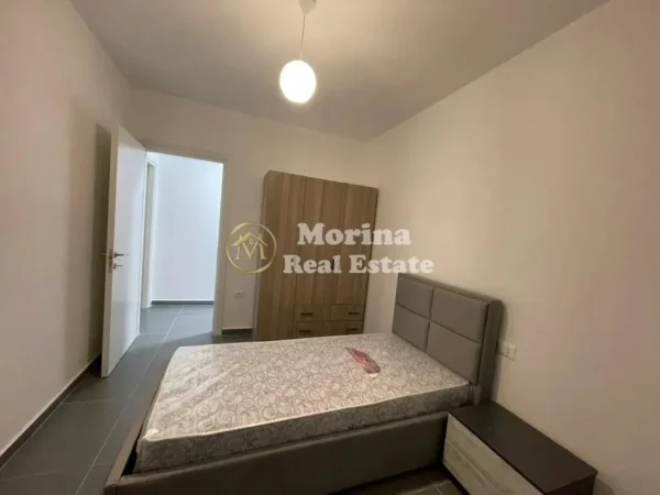 Tirane, jepet me qera apartament 2+1 Kati 3, 110 m² 500 € (Rruga 5 Maji)