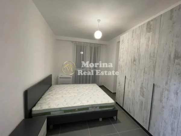 Tirane, jepet me qera apartament 2+1 Kati 3, 110 m² 500 € (Rruga 5 Maji)