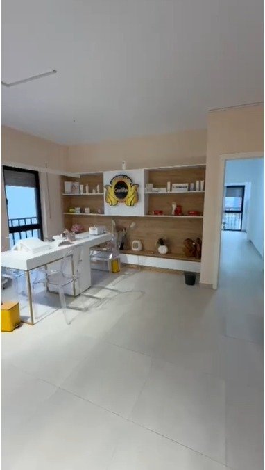 Tirane, shitet apartament 2+1+Aneks+Ballkon Kati 7, 116 m² 261.000 € 