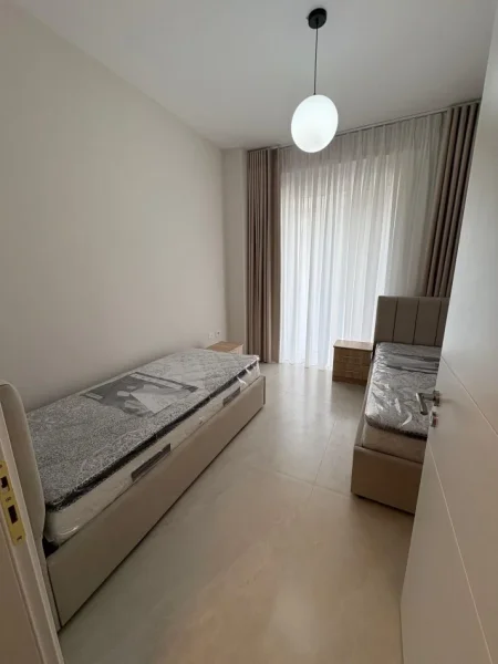 Tirane, jepet me qera apartament 2+1 , 101 m² 1.400 €