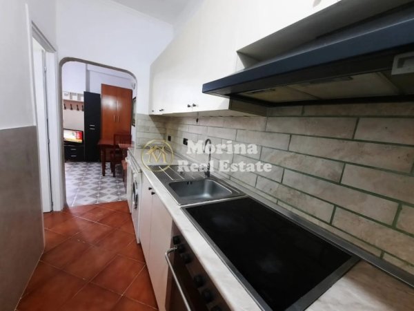 Tirane, jepet me qera apartament 1+1 Kati 2, 50 m² 440 € (Farmacia 10)